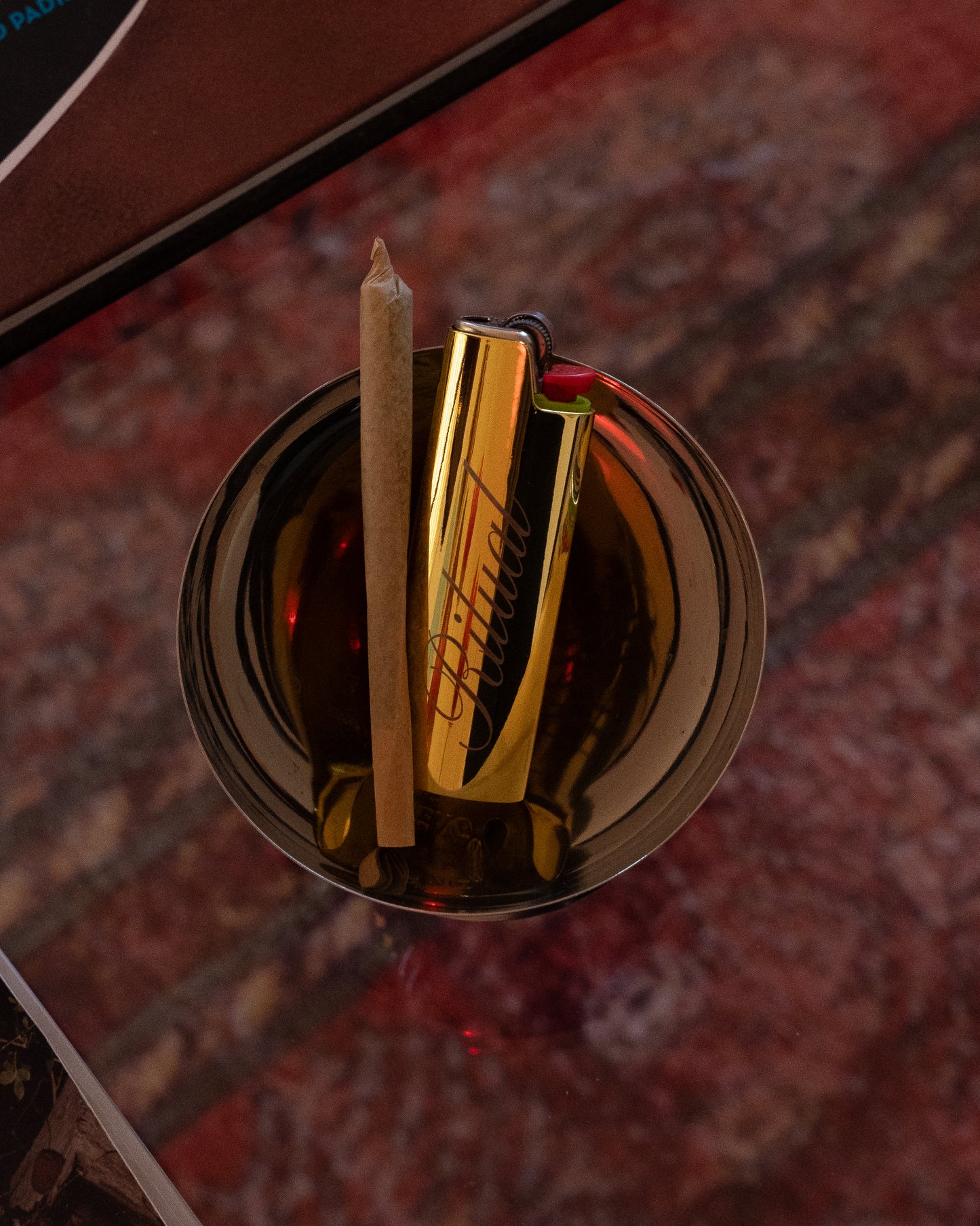 Minimalist Lighter Case – Gold